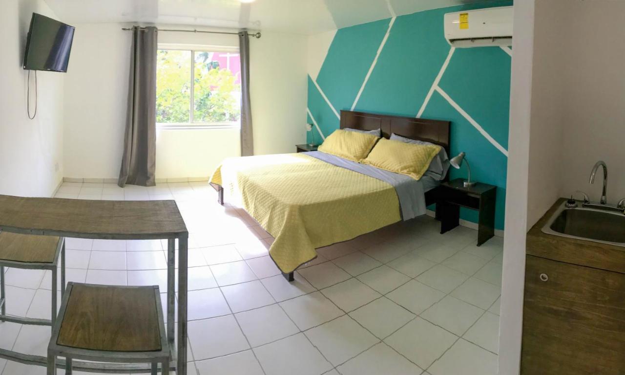 אורנג'סטאד Dona Clara Vacation Apartments מראה חיצוני תמונה